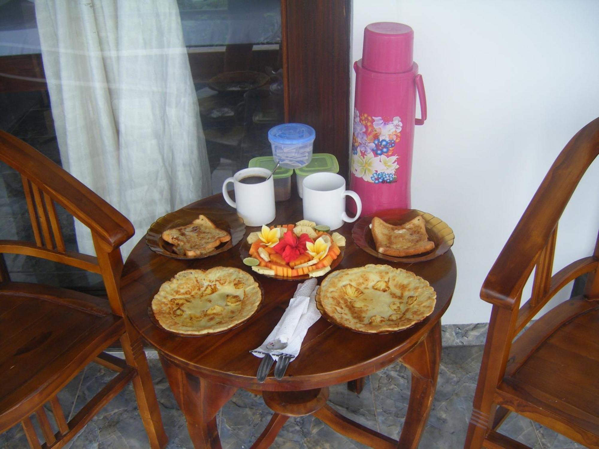 Bubu Racok Homestay Amed Buitenkant foto